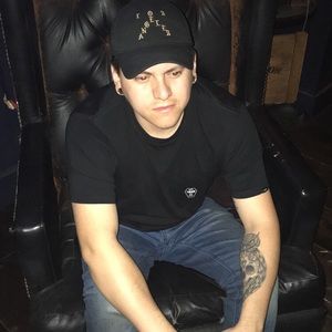 Meet your Posher, Robert